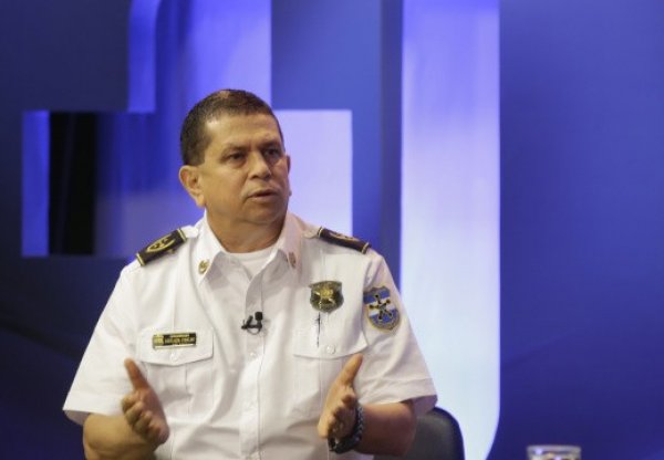 EntrevistaHechosDirectordePNC2cu_e520x360
